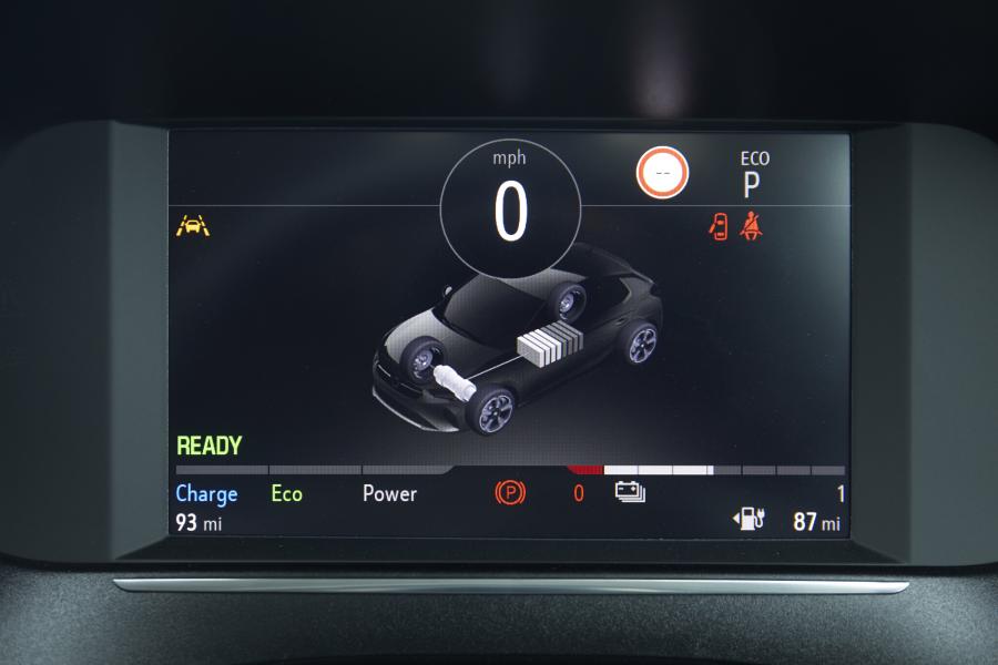 Детали интерьера Vauxhall Corsa-e (F) 2019 года  (фото 2 из 38)